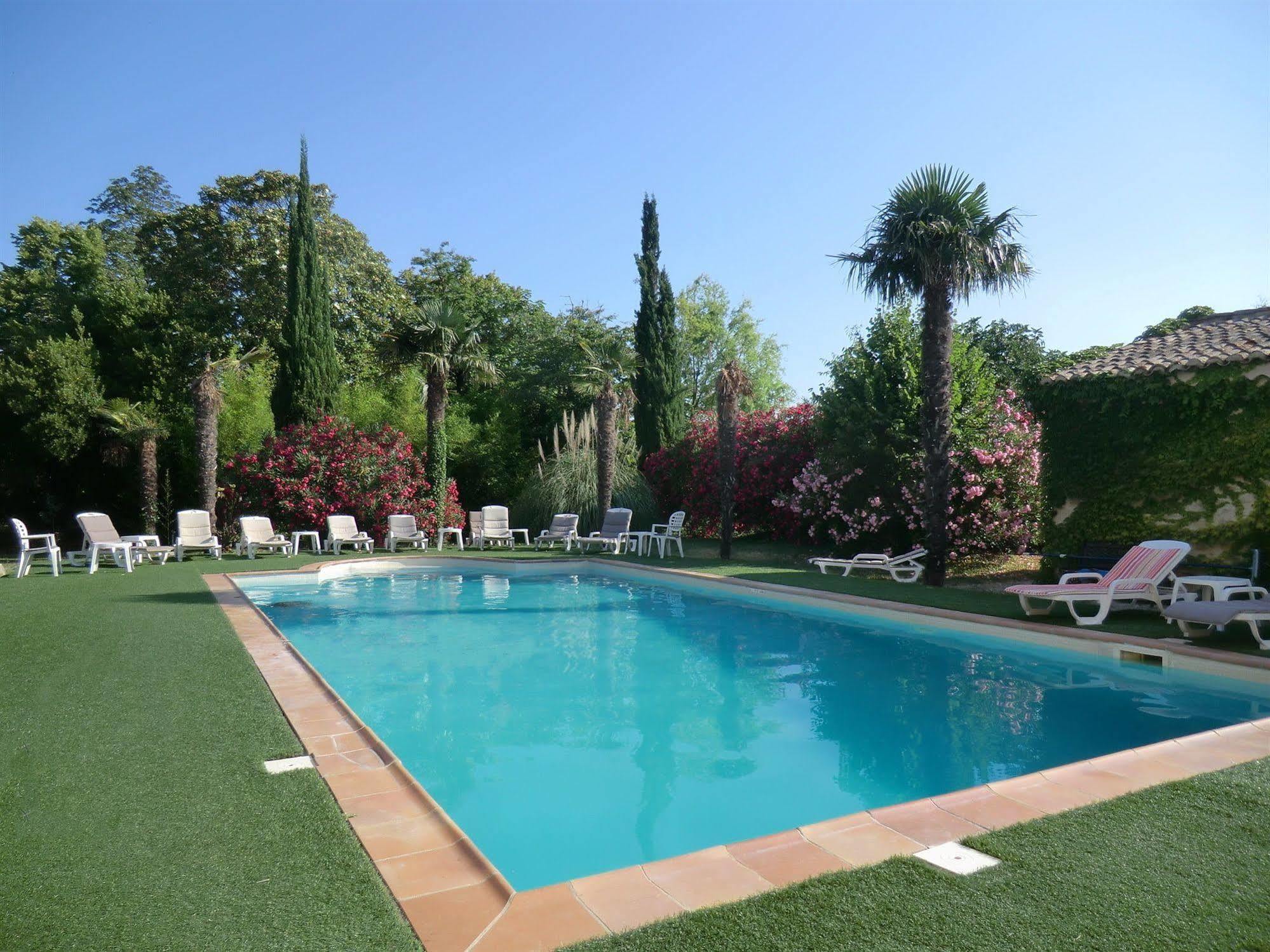 The Originals City, Hôtel du Parc, Avignon Est  Entraigues-sur-la-Sorgue Exterior foto